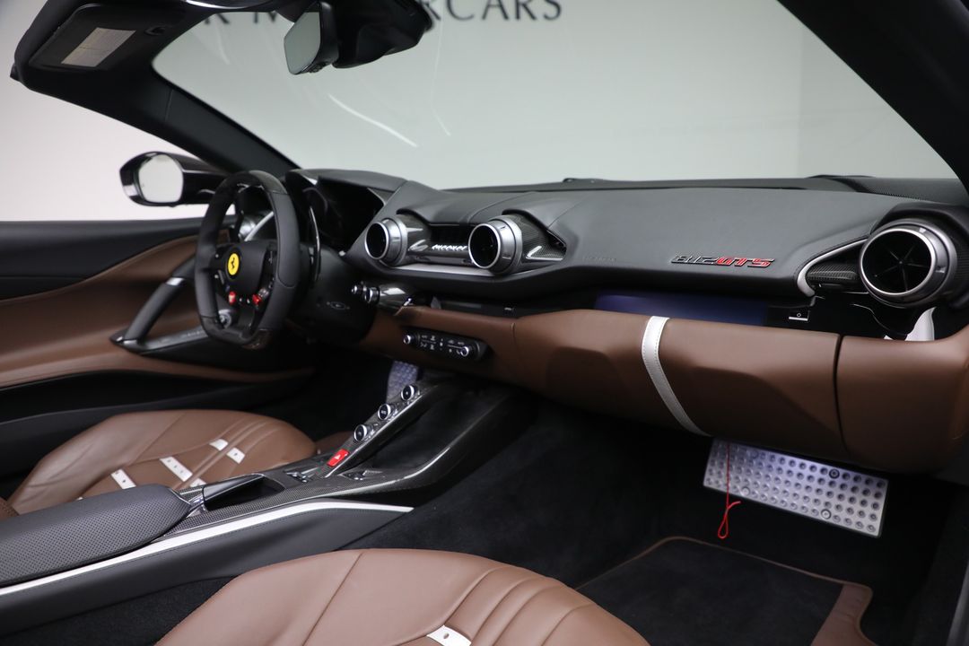 2023 Ferrari 812 GTS