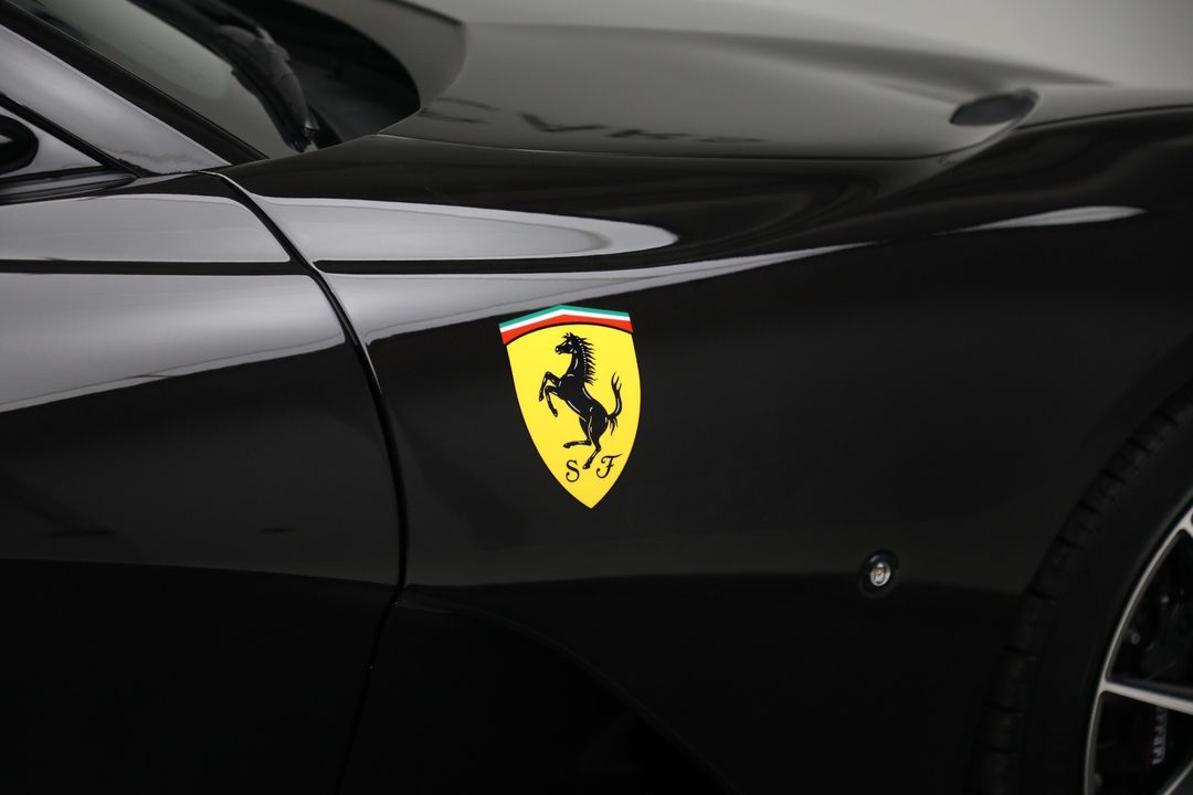 2023 Ferrari 812 GTS