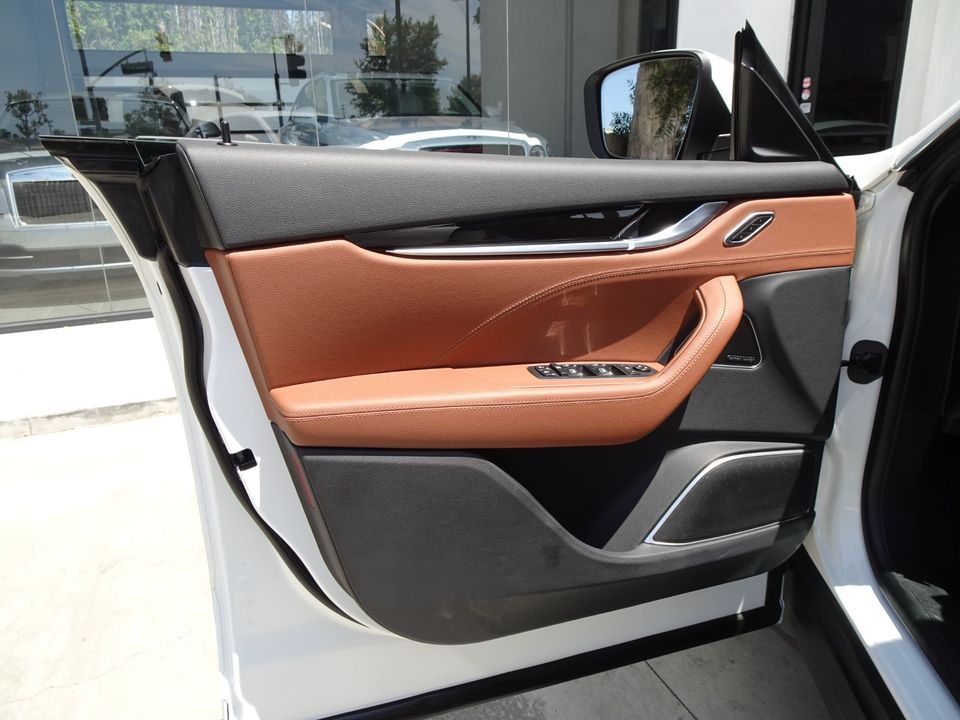 2022 Maserati Levante