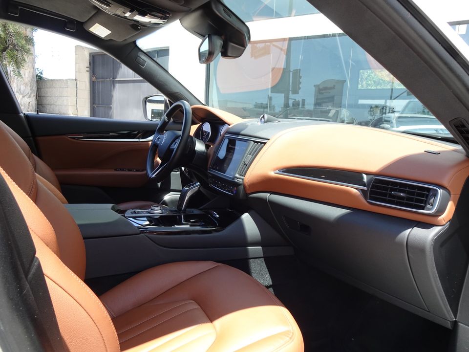 2022 Maserati Levante