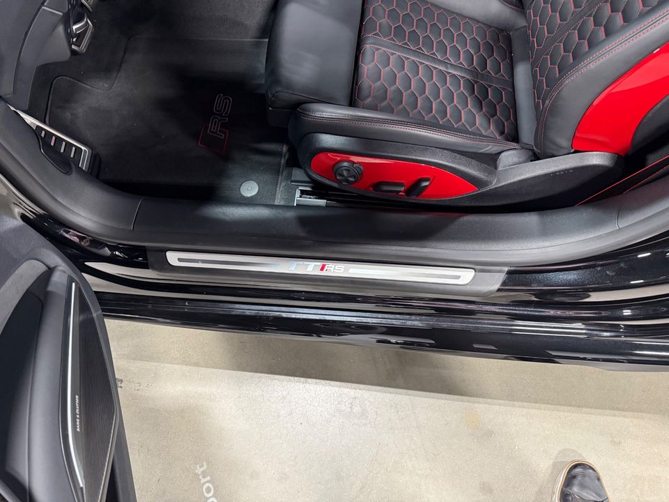 2019 AUDI TT RS