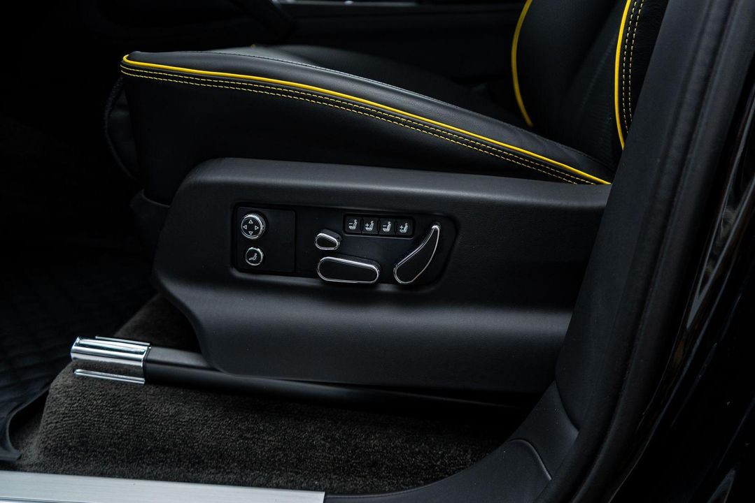 2023 Bentley Bentayga