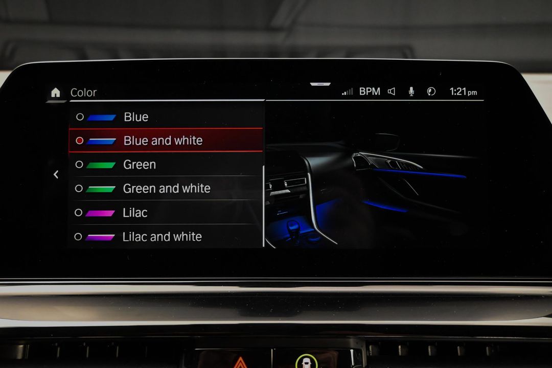 2022 BMW M8