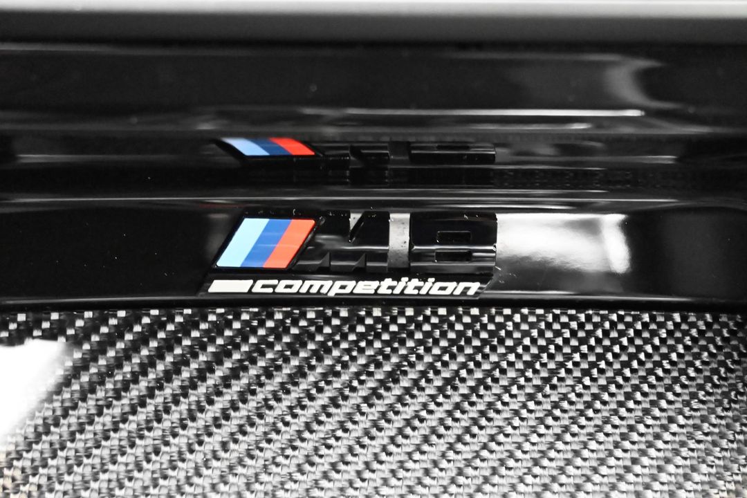 2022 BMW M8