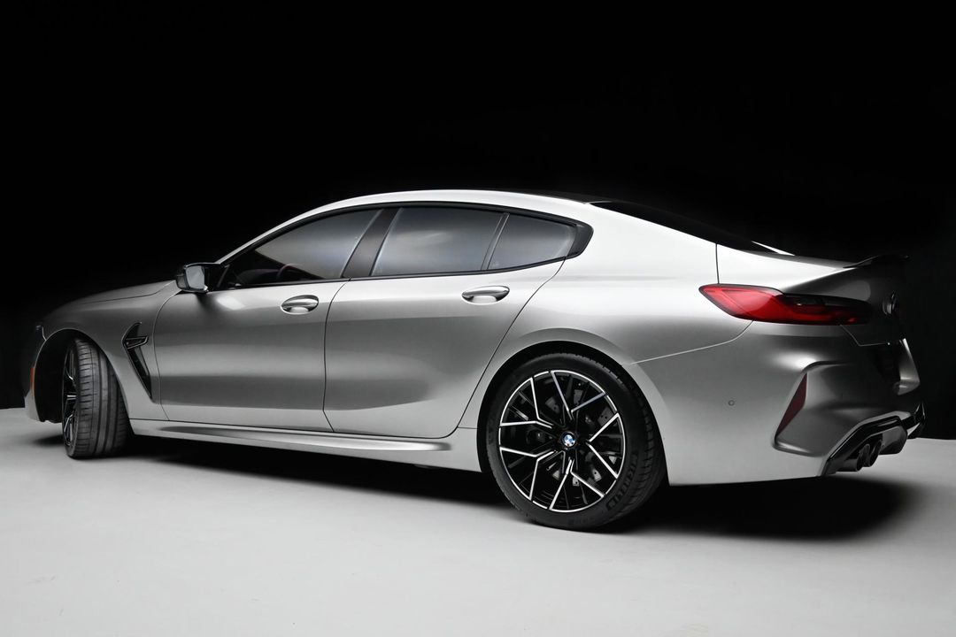 2022 BMW M8