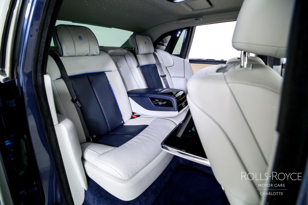 2019 Rolls-Royce Phantom
