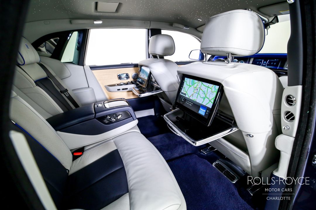 2019 Rolls-Royce Phantom