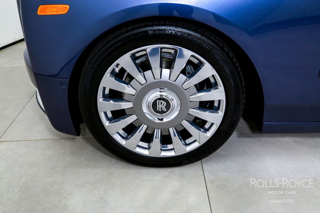 2019 Rolls-Royce Phantom