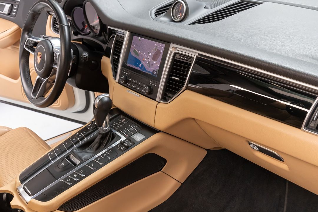 2018 Porsche Macan