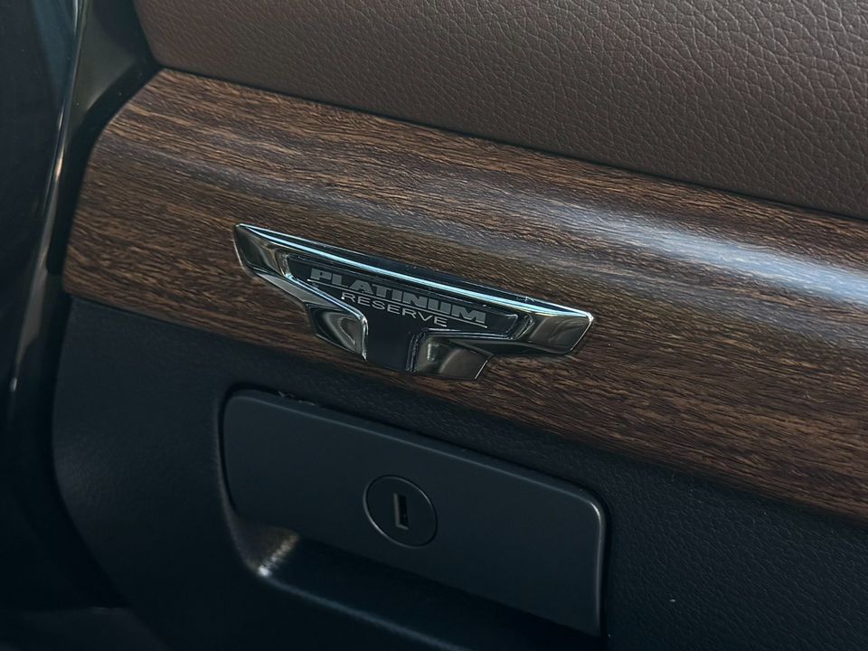 2024 Nissan Titan