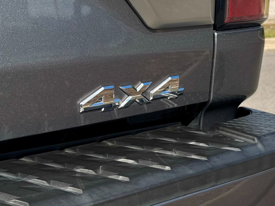 2024 Nissan Titan