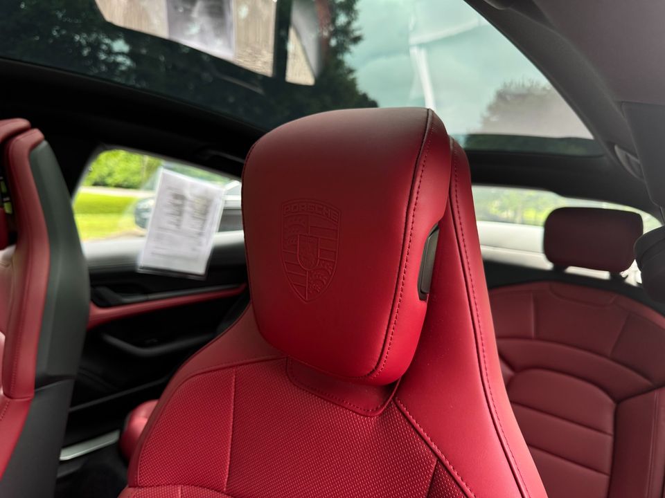2023 Porsche Taycan