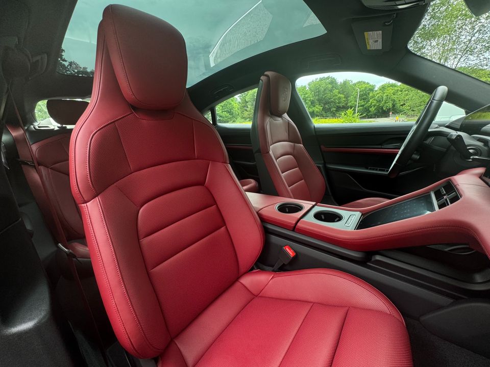 2023 Porsche Taycan