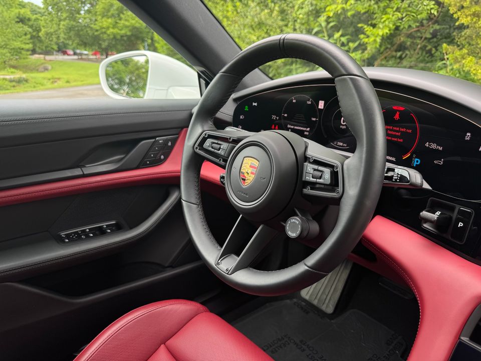 2023 Porsche Taycan