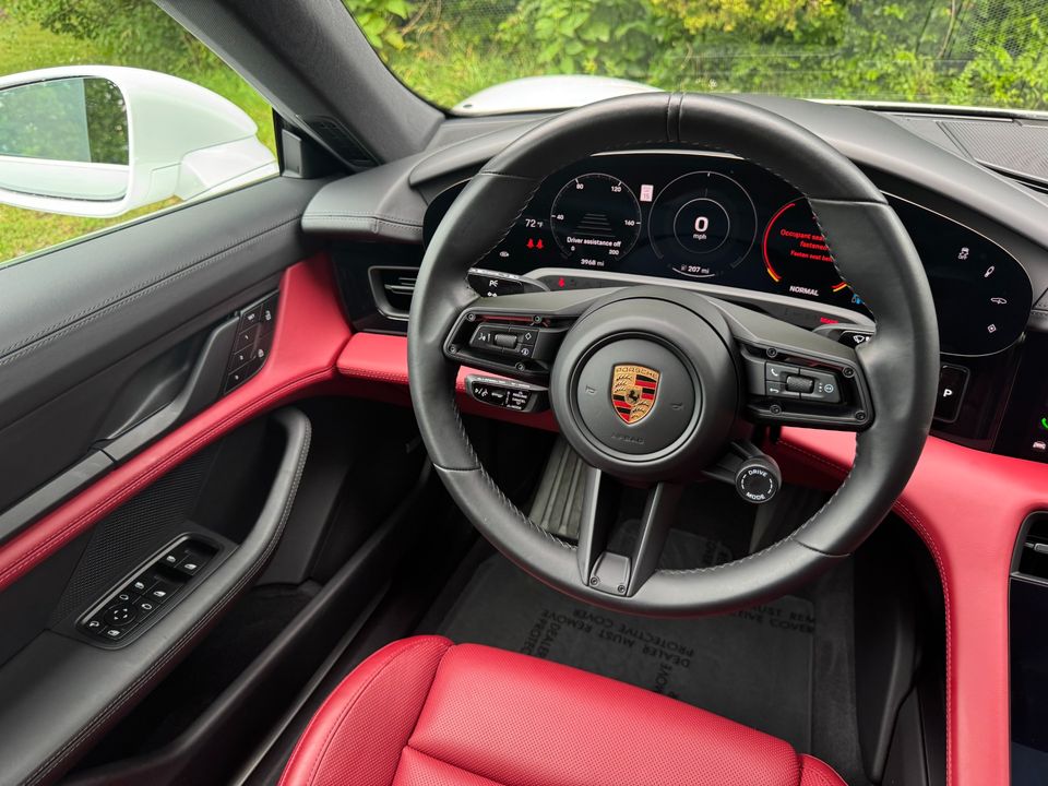 2023 Porsche Taycan