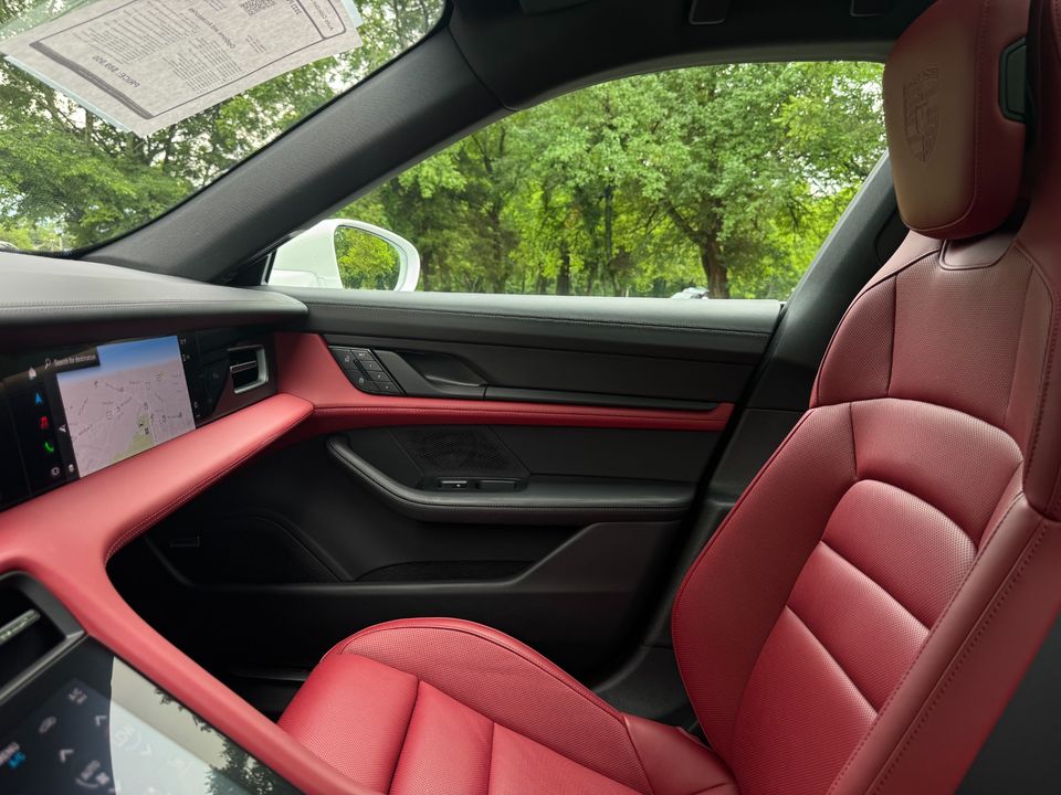 2023 Porsche Taycan