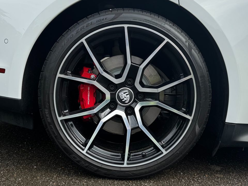 2023 Porsche Taycan