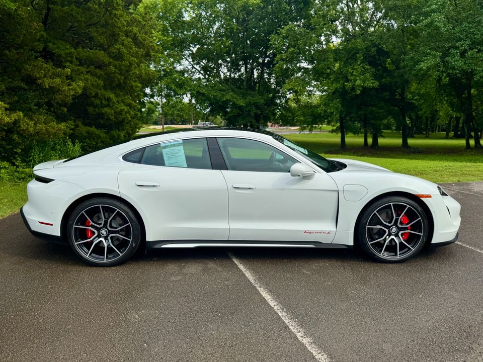 2023 Porsche Taycan