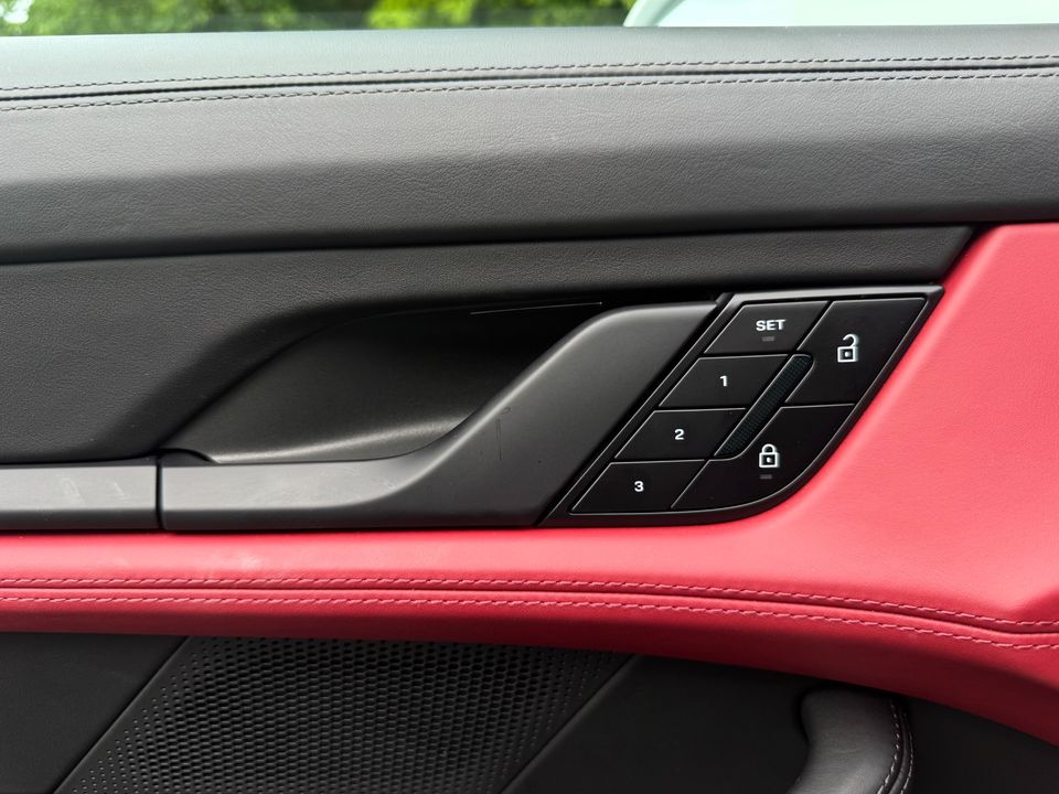 2023 Porsche Taycan