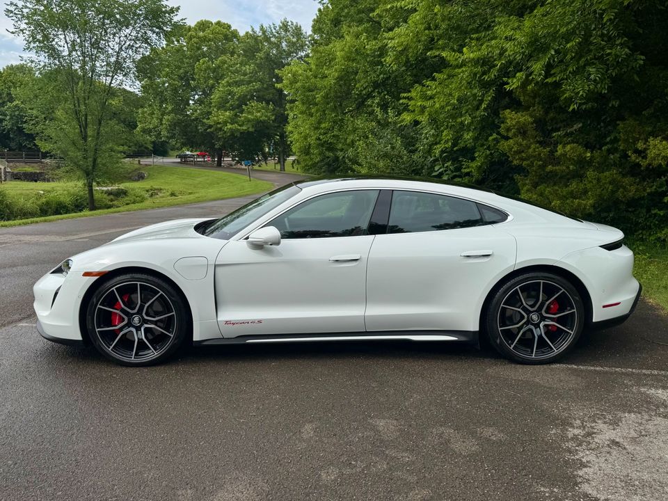 2023 Porsche Taycan