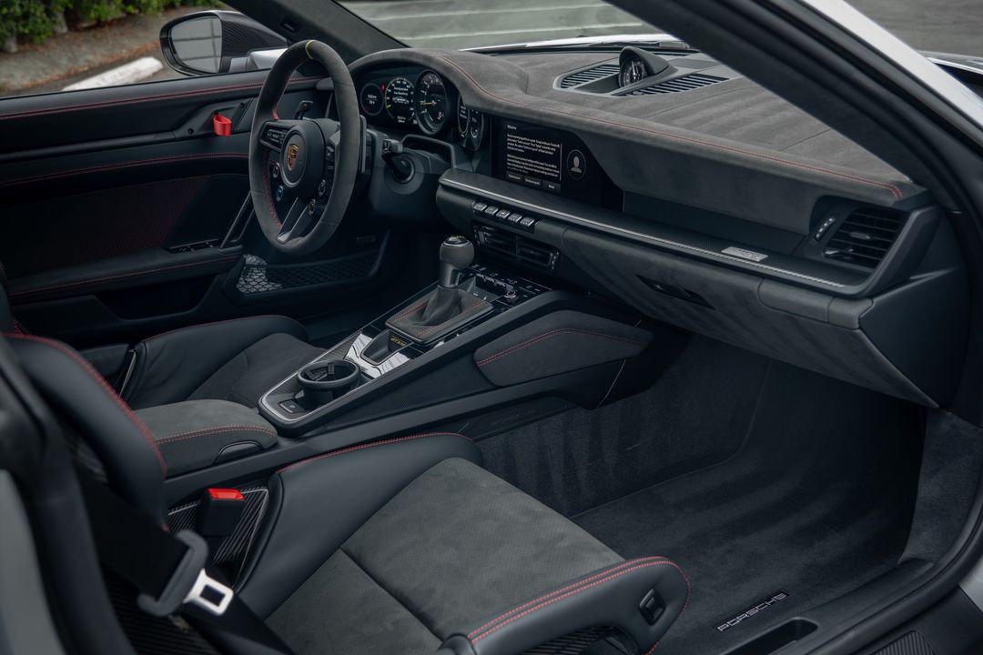 2025 Porsche 911