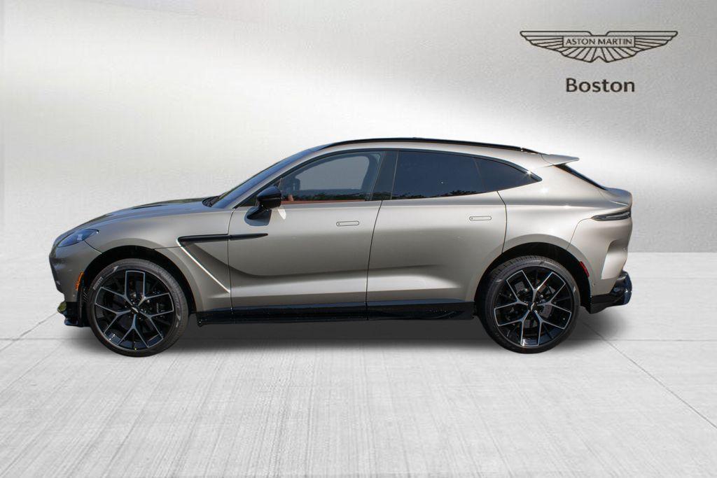 2025 Aston Martin DBX