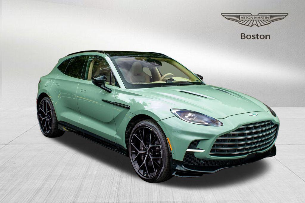 2025 Aston Martin DBX