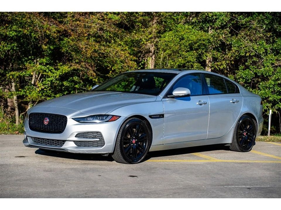 2020 Jaguar XE