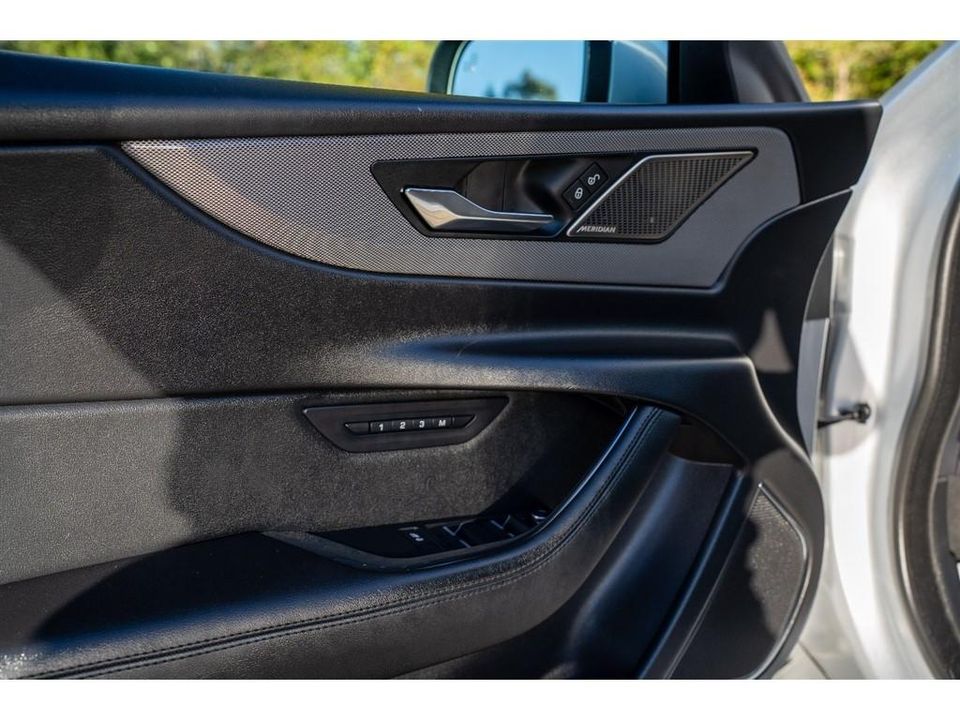 2020 Jaguar XE