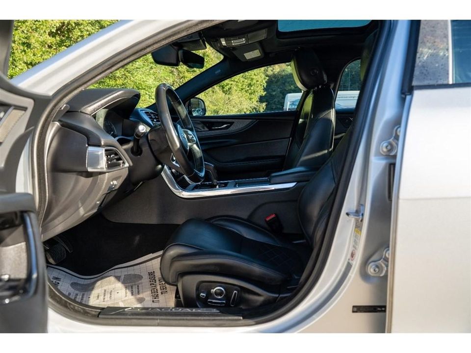 2020 Jaguar XE