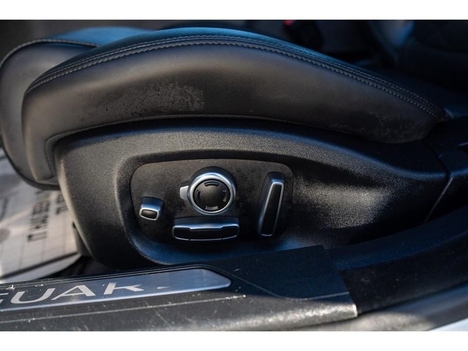 2020 Jaguar XE