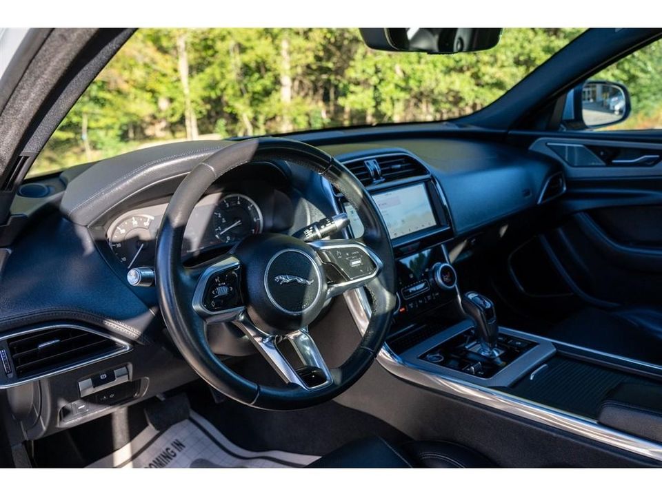 2020 Jaguar XE