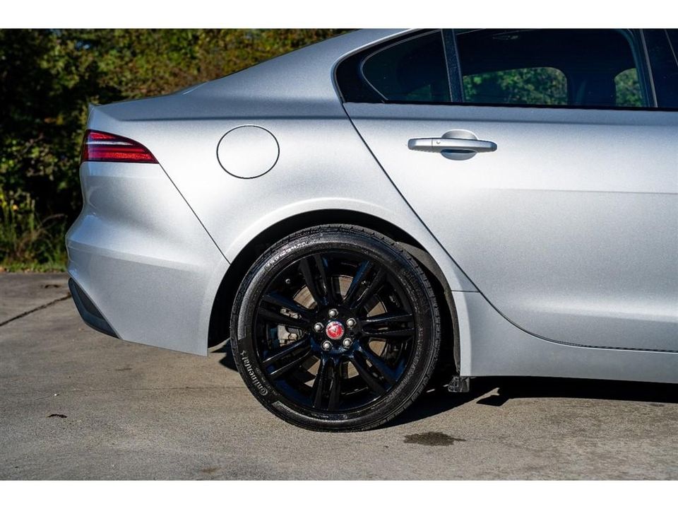 2020 Jaguar XE