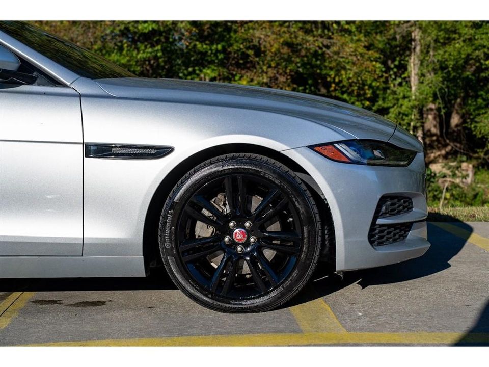 2020 Jaguar XE
