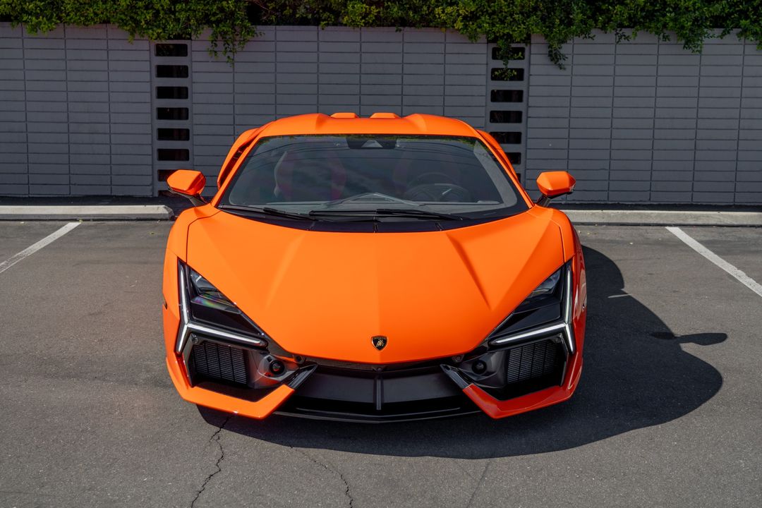 2024 Lamborghini Revuelto