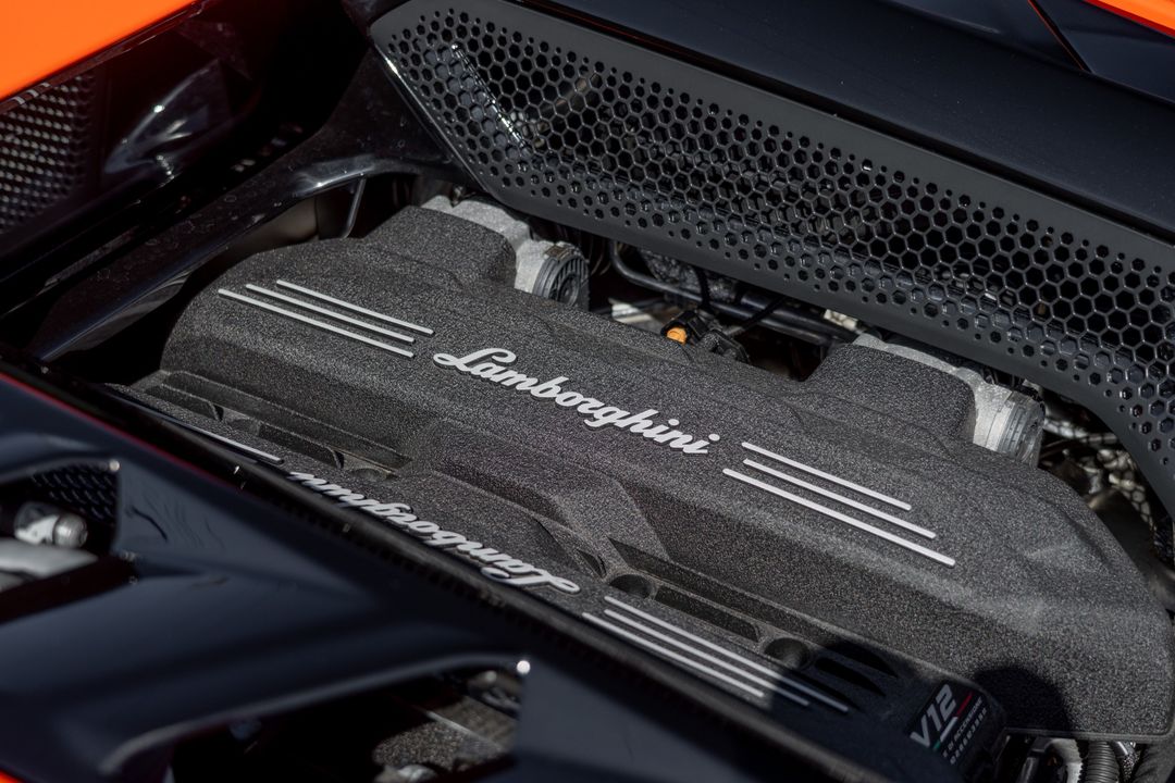 2024 Lamborghini Revuelto