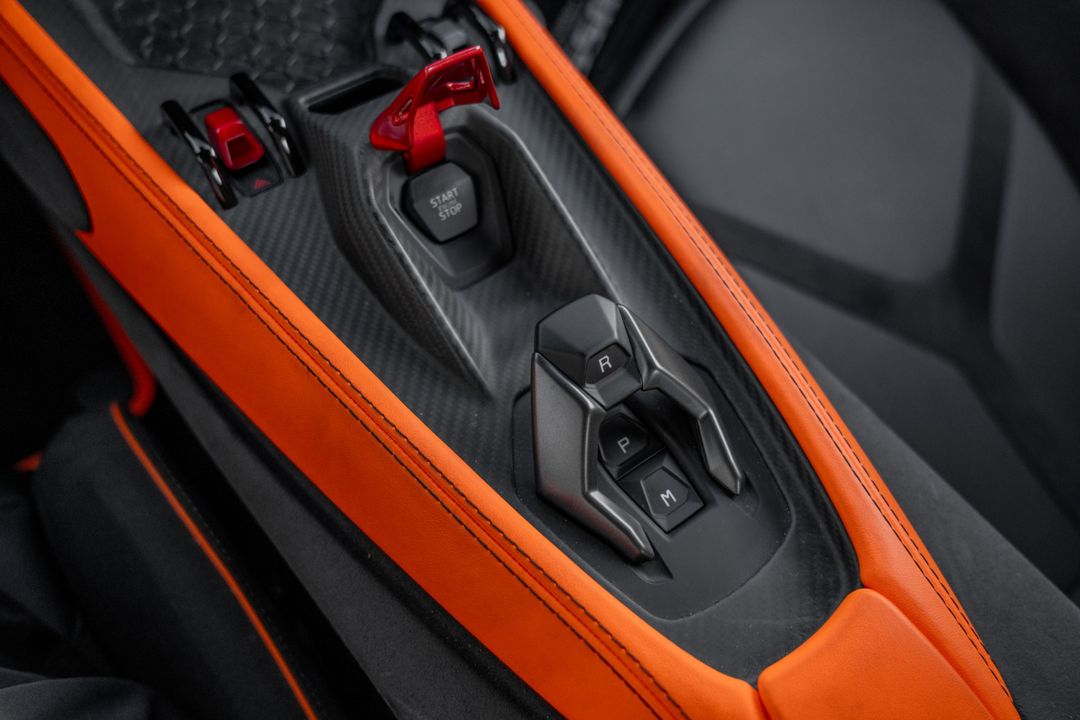 2024 Lamborghini Revuelto