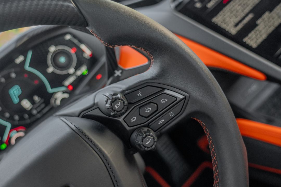 2024 Lamborghini Revuelto