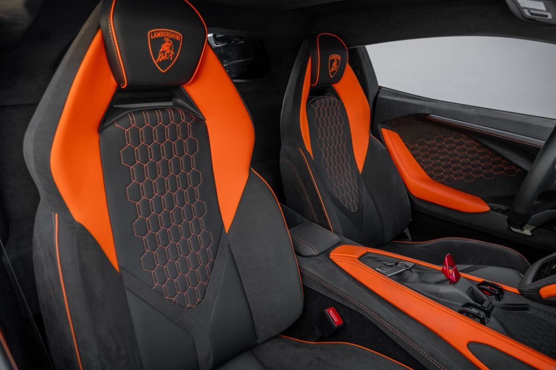 2024 Lamborghini Revuelto