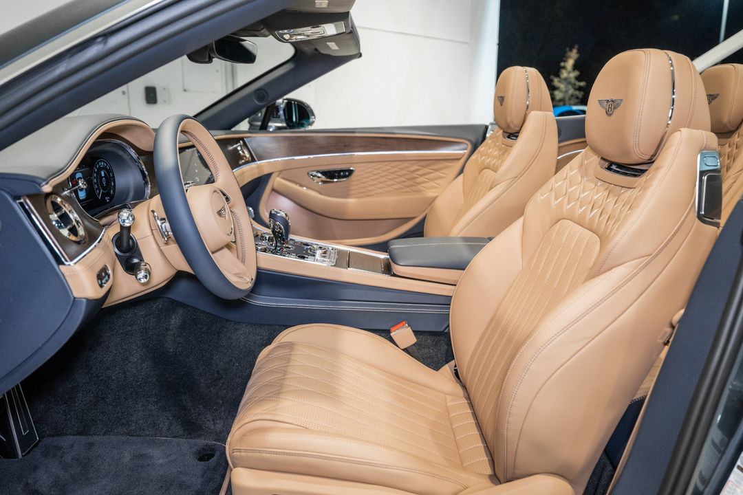 2026 BENTLEY CONTINENTAL GTC AZURE V8