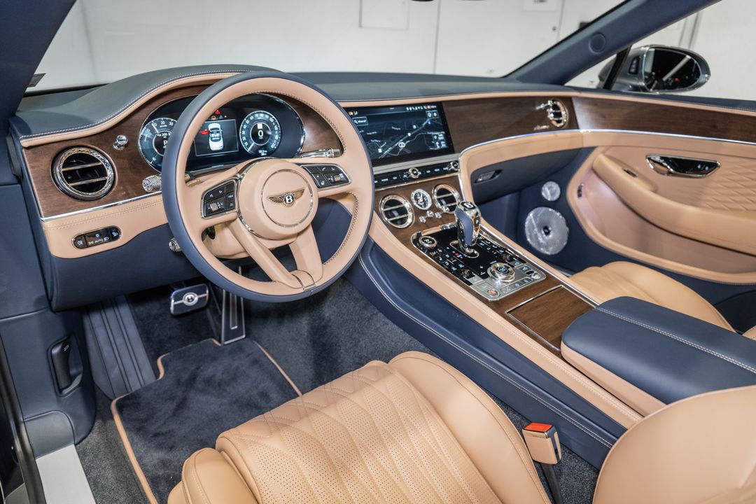 2026 BENTLEY CONTINENTAL GTC AZURE V8