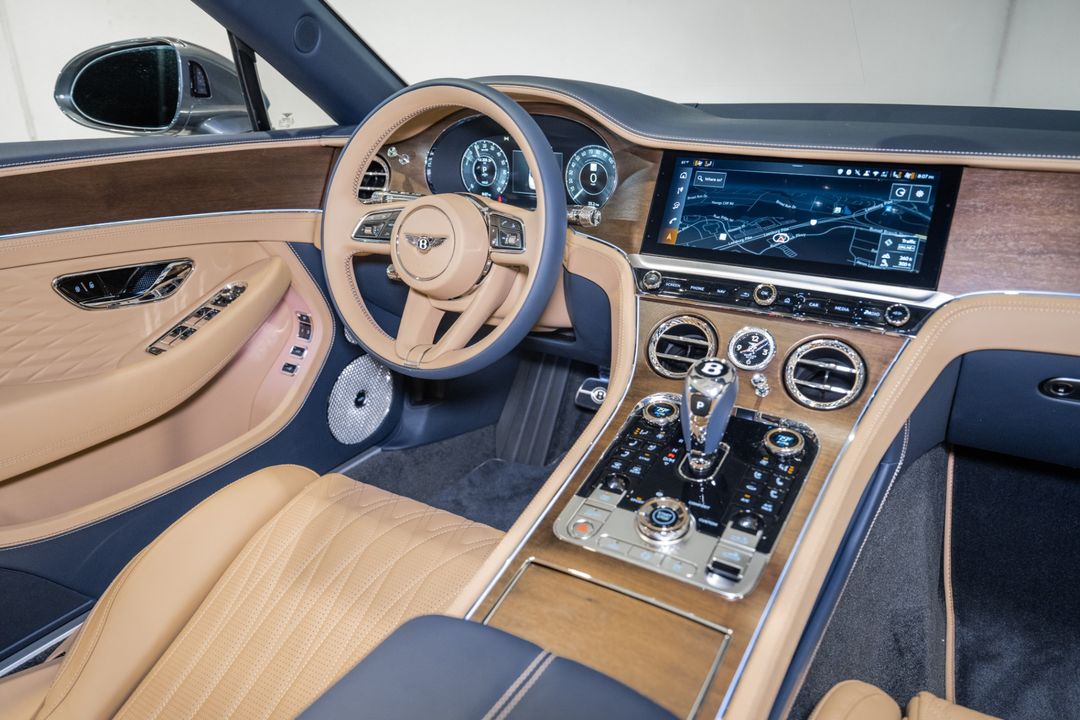 2026 BENTLEY CONTINENTAL GTC AZURE V8
