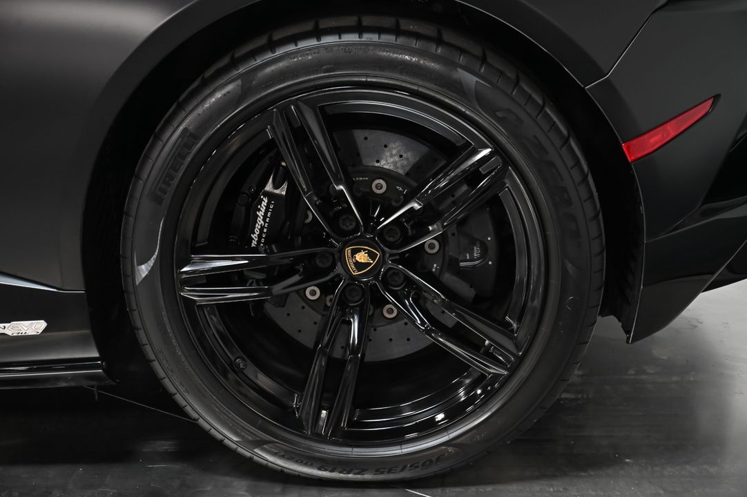 2021 Lamborghini Huracan EVO