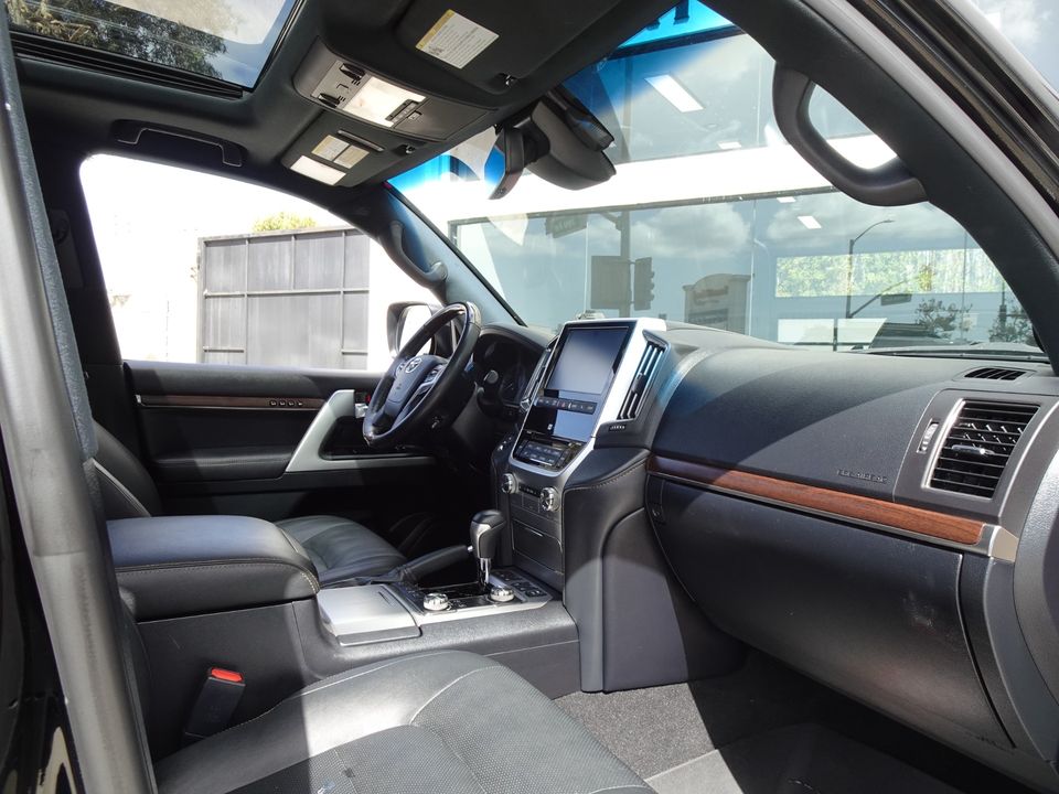 2020 Toyota Land Cruiser