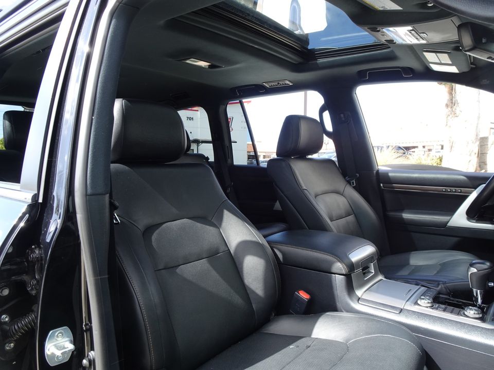 2020 Toyota Land Cruiser