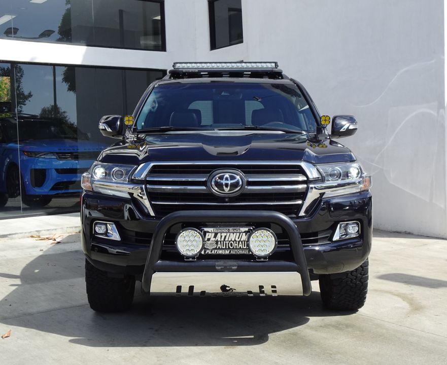 2020 Toyota Land Cruiser