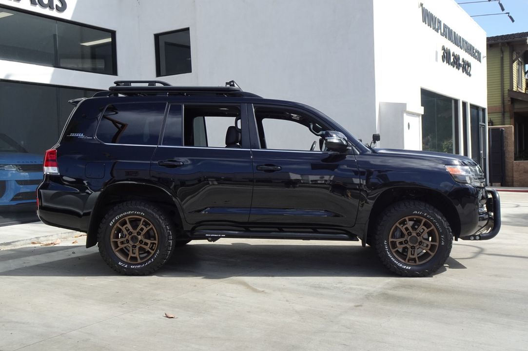 2020 Toyota Land Cruiser