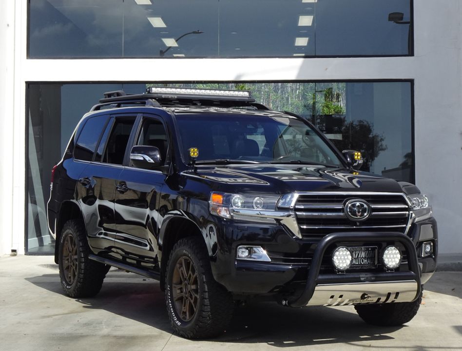 2020 Toyota Land Cruiser