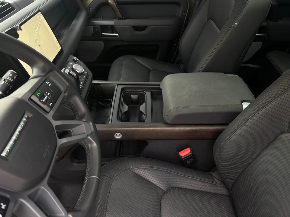 2023 Land Rover Defender