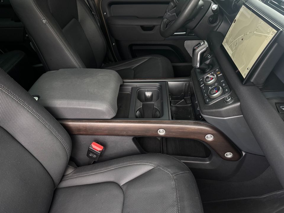 2023 Land Rover Defender